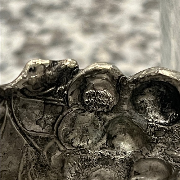 Arthur Court Grapes & leaves Votive Candle pair with glass inserts - Picture 4 of 5